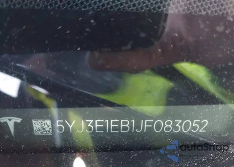 2018 Tesla Model 3 Long Range/Performance из США, поврежденный, VIN 5YJ3E1EB1JF083052